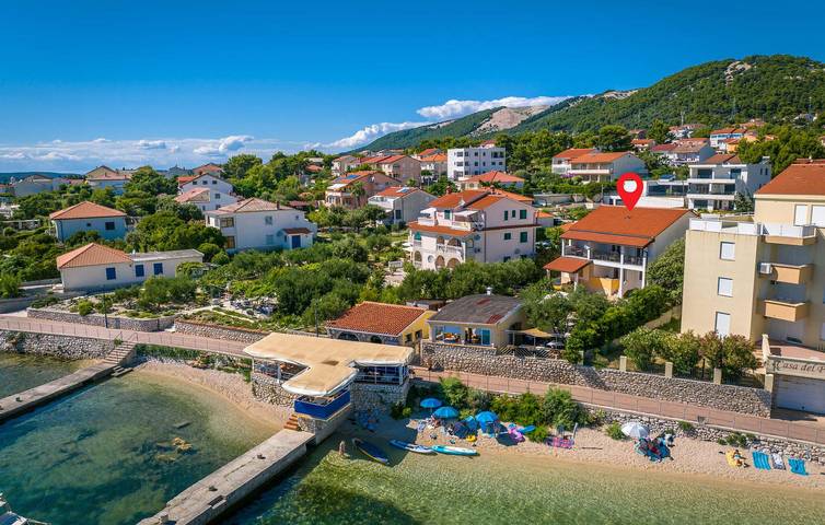 Apartament wakacyjny dla 2 osób, z taras, zwierzęta dozwolone w Rab (wyspa)