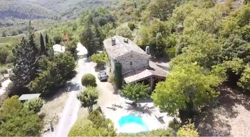 Maison 6p, 3ch, piscine chauffée, rivière, randonnée, proche Vallon Pt d'Arc in Rochecolombe, Ardèche