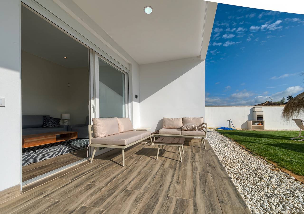 Villa 'Sanctipetri 10 Pax N2 - mayores de 25 años' con piscina privada, Wi-Fi y aire acondicionado in Novo Sancti Petri, Chiclana de la Frontera