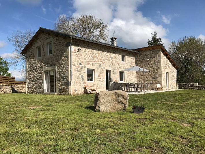 Gîte pour 11 personnes, avec jardin et terrasse, animaux acceptés - 1
