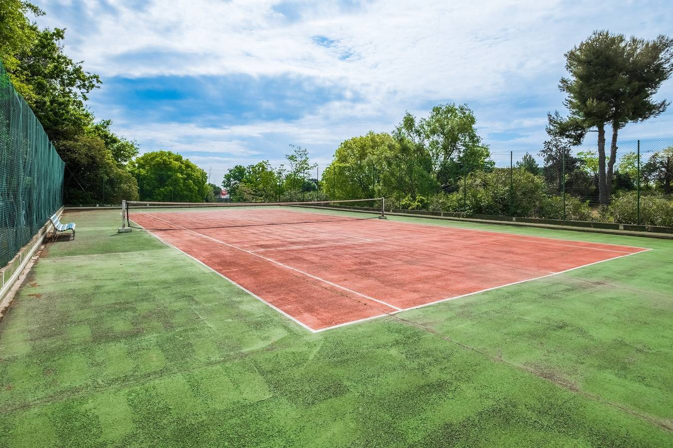 Entire apartment, 2-Room Apartment with Sea View, Pool and Tennis in Villeneuve-Loubet, Mediterranean Coast (France)