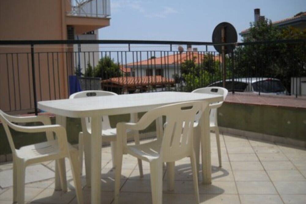 Apartamento entero, Apartamento En Planta Baja Con Cala Gonone Veranda A 30 Mt Del Mar in Cala Gonone, Dorgali