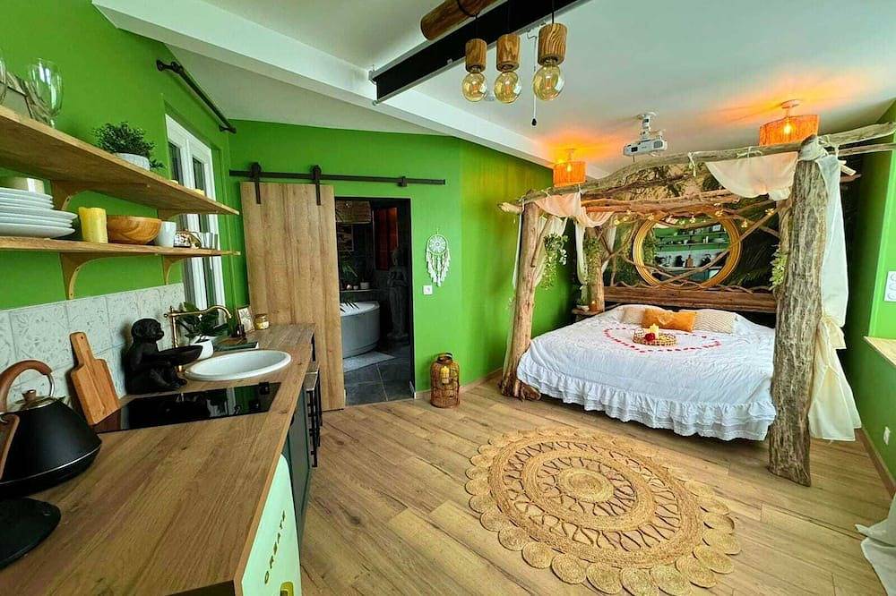 Ganze Wohnung, Unusual escape to the heart of the jungle/Private spa/Cinema screen/10 min center in Amiens, Amiens und Umgebung