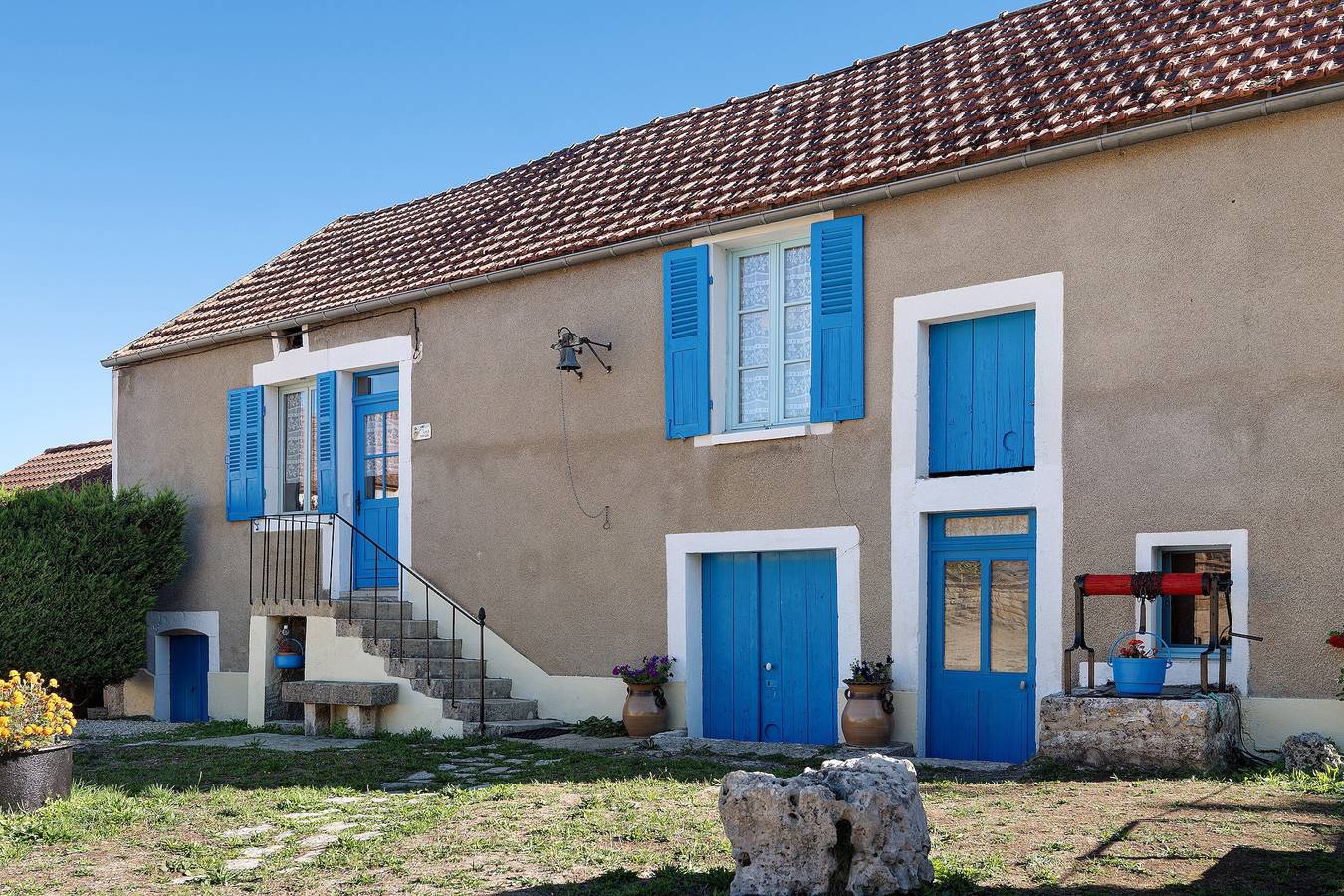 Gîte “Chez Manon” with Private Garden in Massangis, Avallon region