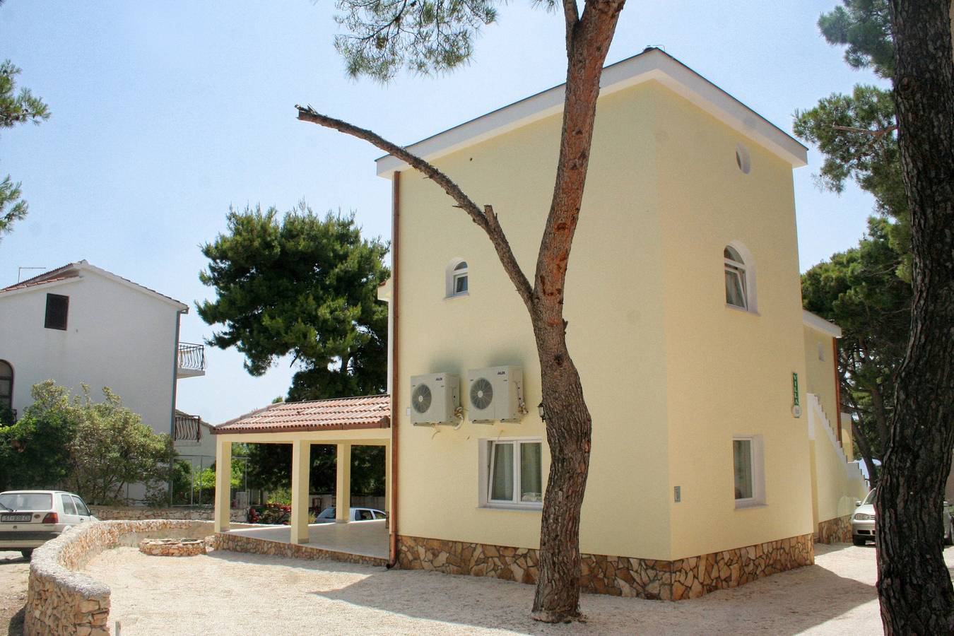 Habitación en la playa Rogoznica S-3097-b in Rogoznica, Condado de Šibenik-Knin