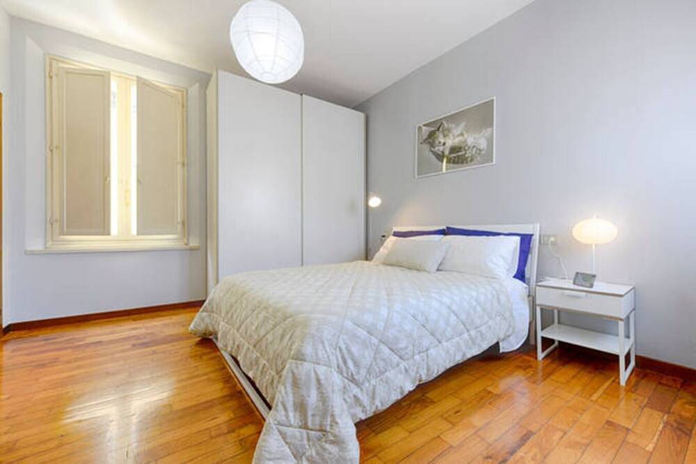 Entire apartment, [Via Canalino] Nice studio|center|A/C in Modena, Modena Province