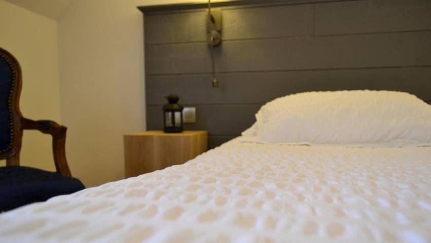 Location de vacances pour 9 personnes, avec jardin et vue à Auriac - 4