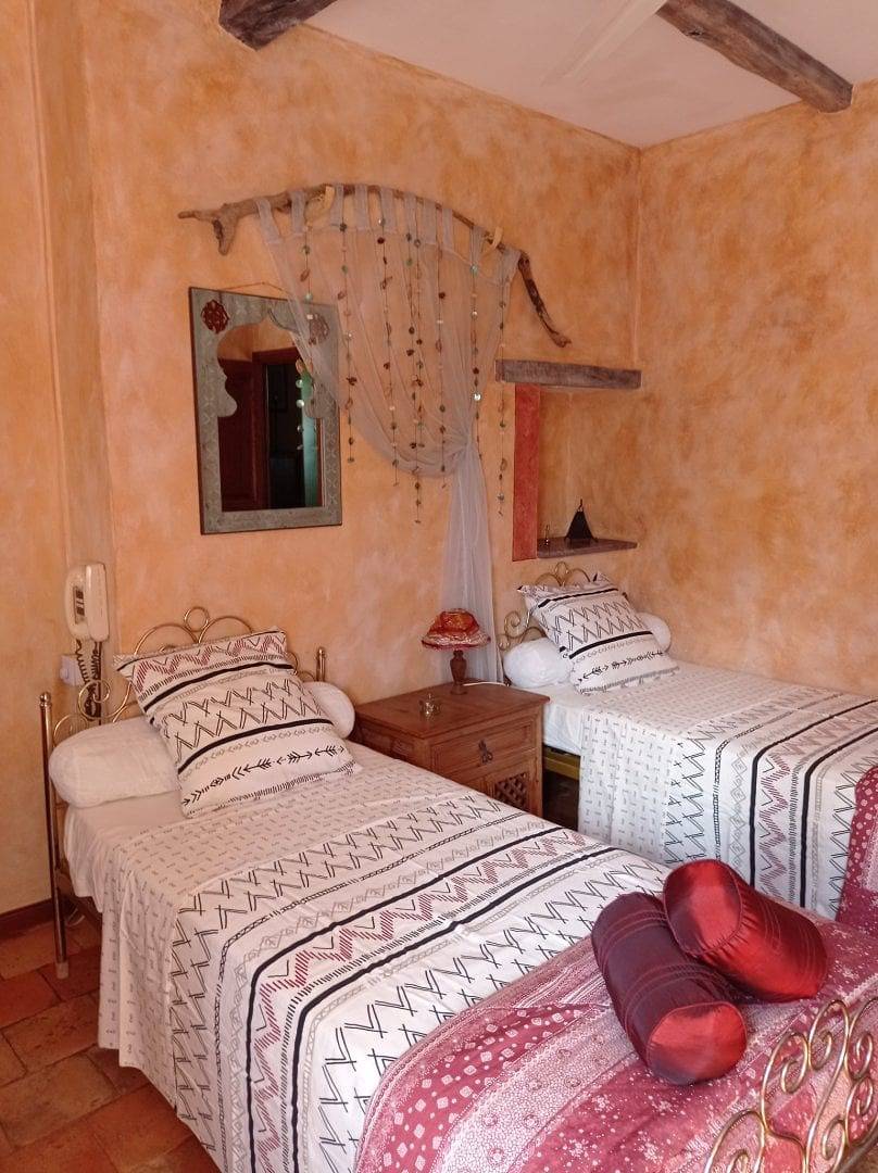 Chambres d'hôtes L'Oustaou di Pisterle - Chambre 1 in Chauzon, Ardèche