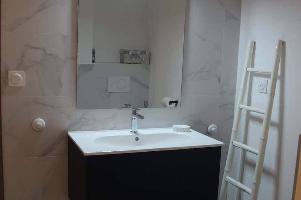 Appartement entier, Appartement T2 bord de mer- pianottoli-caldarello in Pianottoli-Caldarello, Arrondissement de Sartène