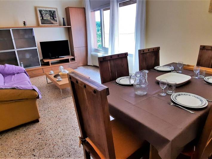 Holiday rental for 4 people in Llanca