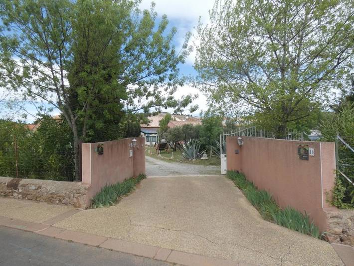 Location de vacances pour 6 personnes, avec jardin et piscine à Cébazan - 3