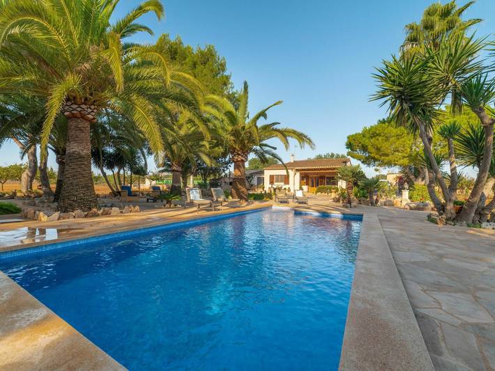 Finca für 6 Personen, mit Terrasse und Garten in Porreres