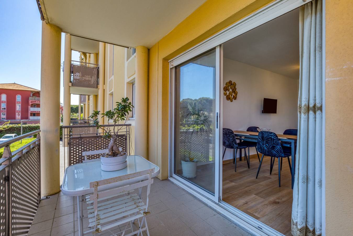 Appartement entier, Appartement rénové et cosy près de la plage avec balcon in Lattes, Côte méditerranéenne (France)