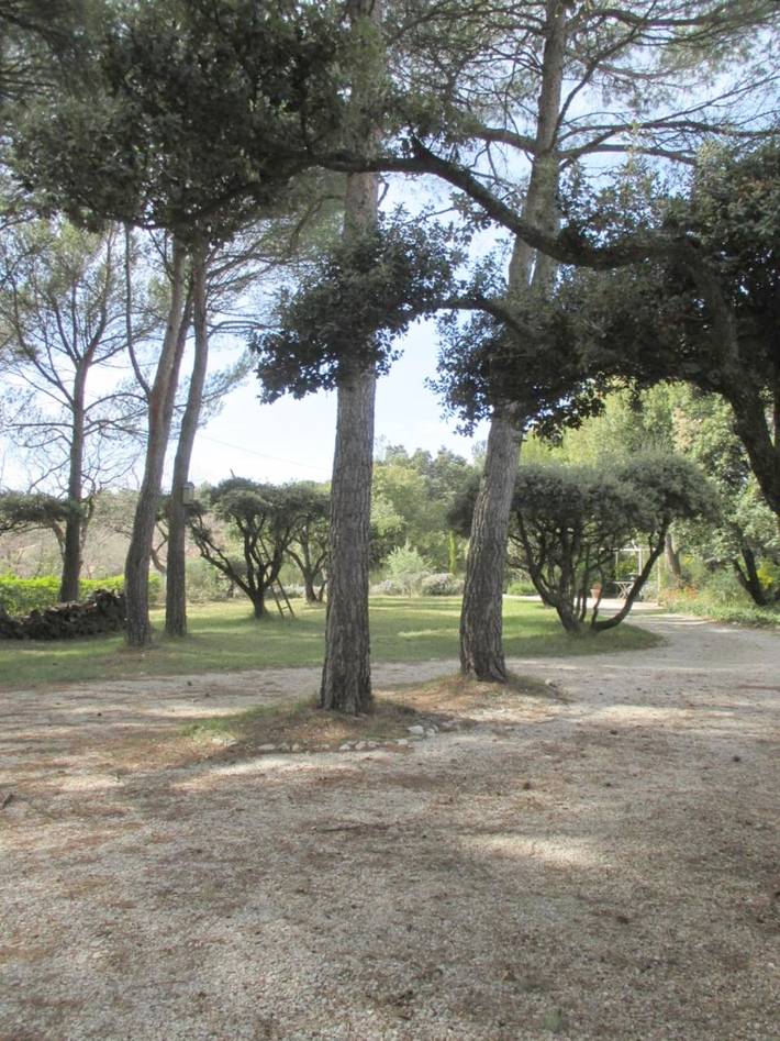 Location de vacances pour 4 personnes, avec jardin ainsi que vue et piscine à Blauvac - 4