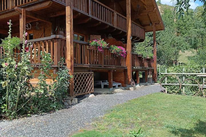 Chalet pour 4 personnes, avec balcon et jardin