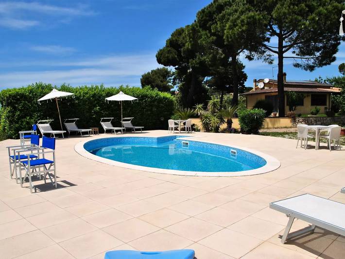 Villa per 4 persone, con piscina e giardino a Itri