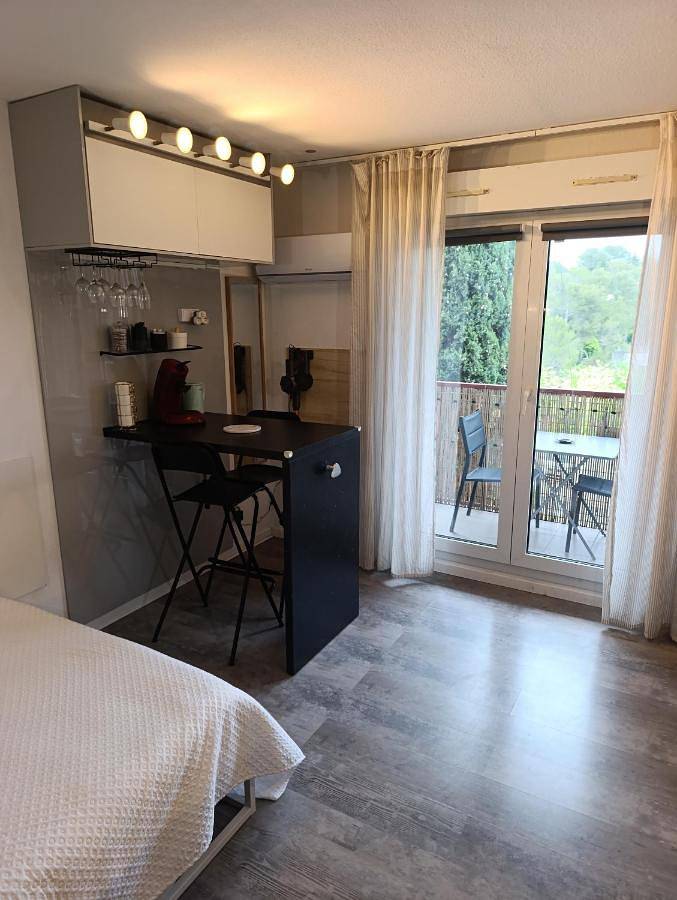 Gîte pour 2 personnes, avec terrasse et vue, animaux acceptés à Grabels - 2