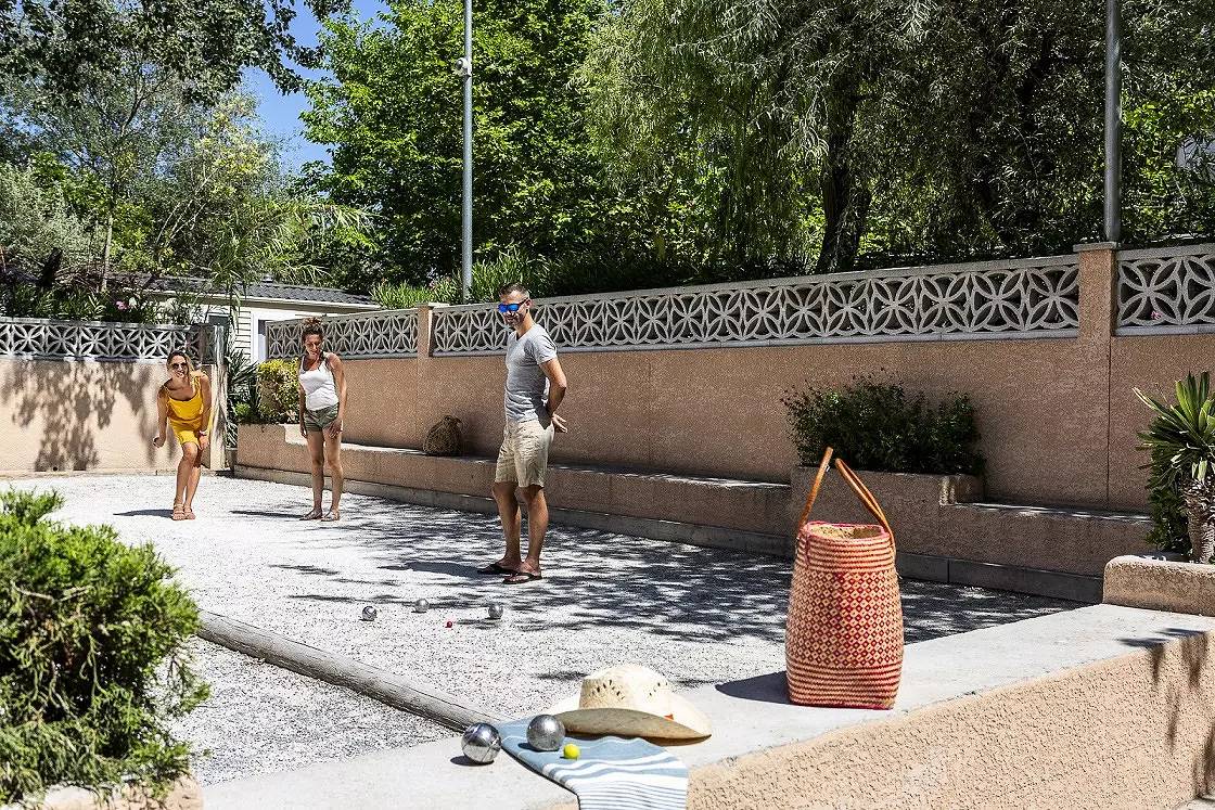 Mobil-home Relax Tv - 2 bedrooms - 4 people in Le Grau-du-Roi, Côte d'Améthyste