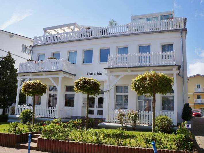 Ferienwohnung für 5 Personen, mit Balkon und Terrasse sowie Garten in Göhren