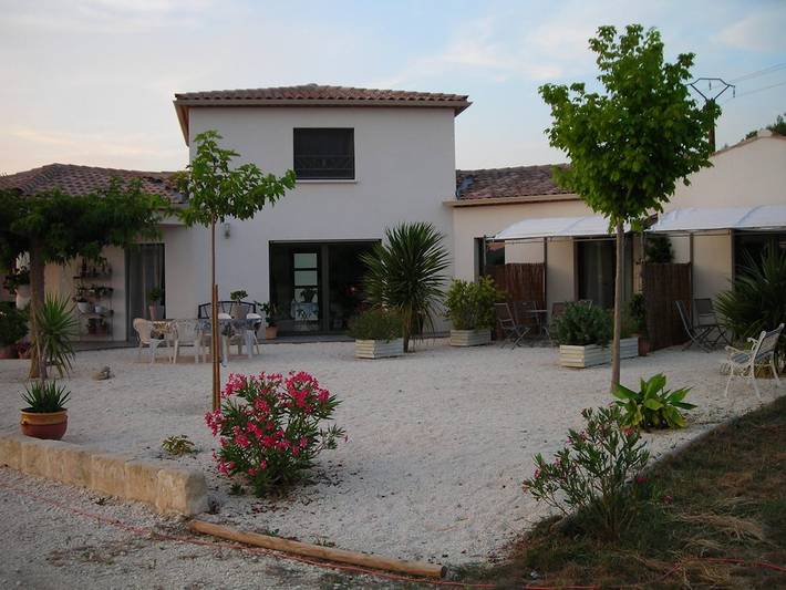 Chambre d’hôte pour 2 personnes, avec piscine et jardin à Salinelles
