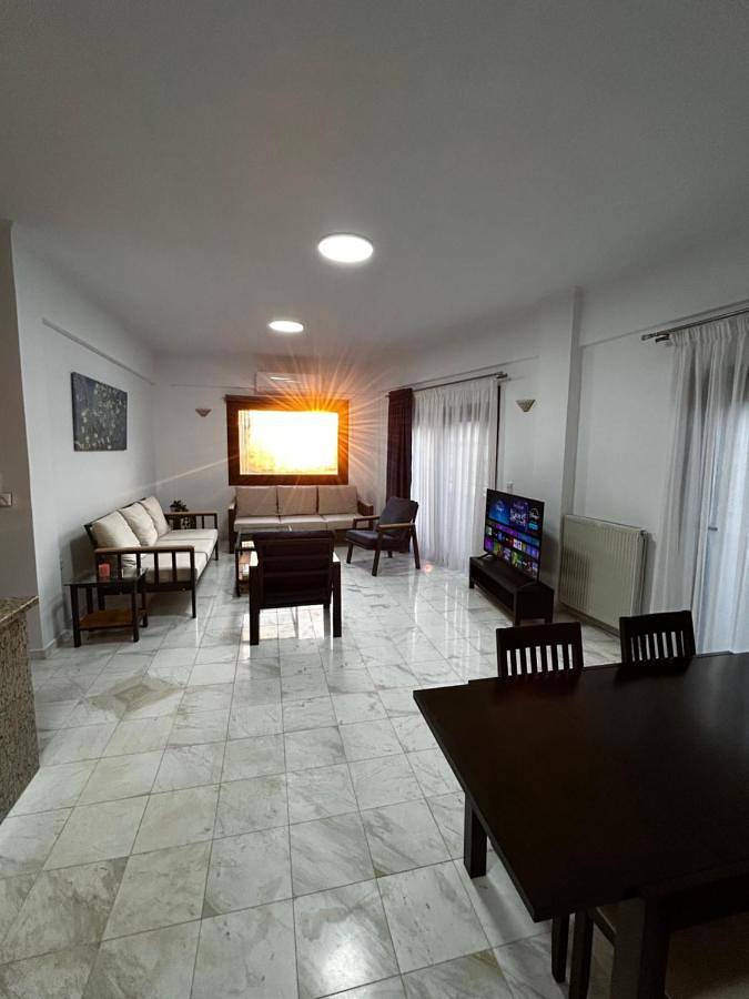 Ferienwohnung für 5 Personen, mit Balkon und Ausblick in Heraklion