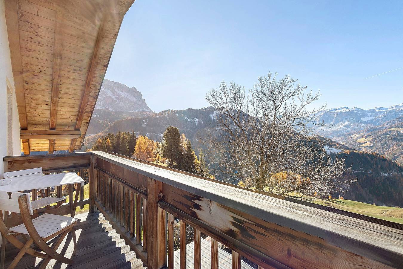 Ganze Wohnung, Apartment 'Pütia' mit Bergblick, gemeinsamer Terrasse und Wlan in Wengen (Italien), Dolomiti Superski