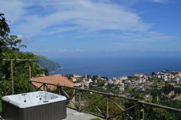 Villa per 8 persone, con piscina e giardino nonché idromassaggio a Scala