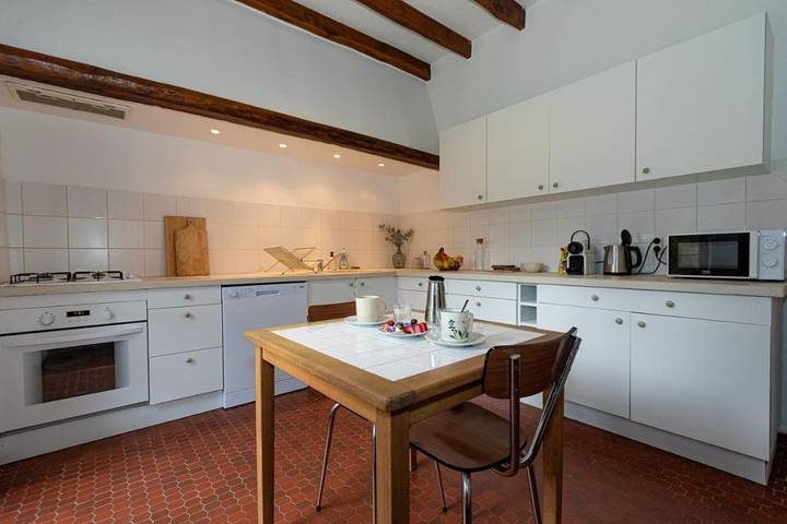 Gîte pour 6 personnes, avec terrasse ainsi que vue et jardin à Nargis (actrice) - 4