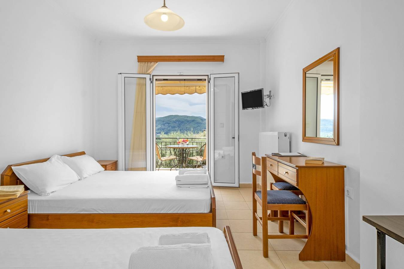 Entire studio, Studio Apartment 'Panorama 3' with Sea View, Wi-Fi and Air Conditioning in Greece