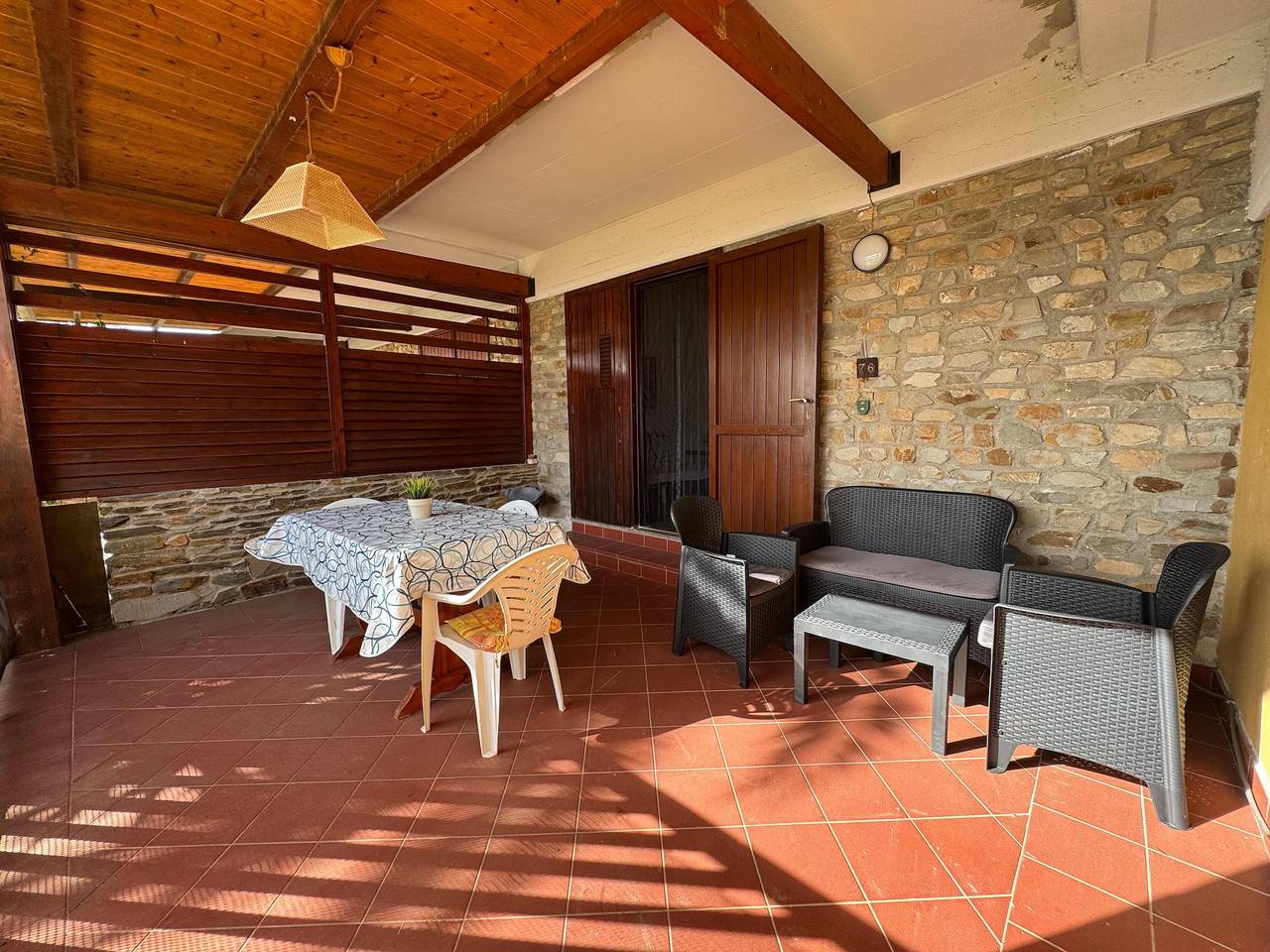Entire apartment, Apartment 'Casa 3' with Sea View, Private Terrace and Shared Garden in Stintino, Nurra