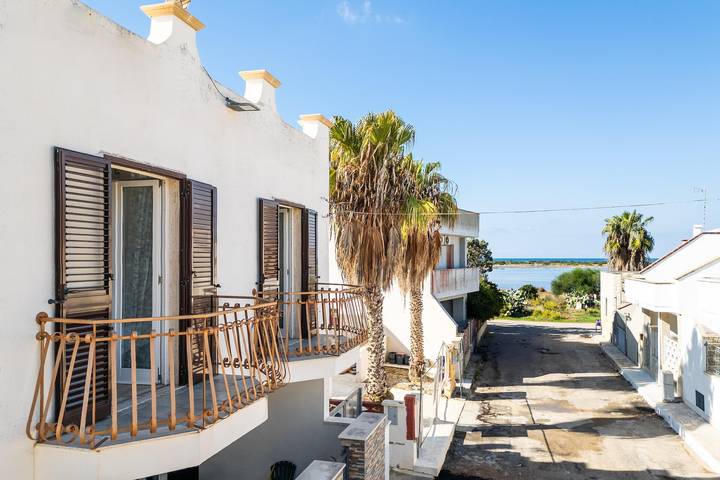 Ferienhaus für 7 Personen, mit Balkon und Garten in Porto Cesareo