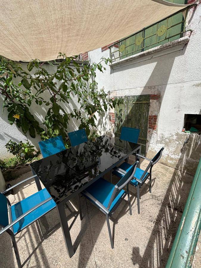 Location de vacances pour 6 personnes, avec terrasse, animaux acceptés à Saint-Florentin - 3