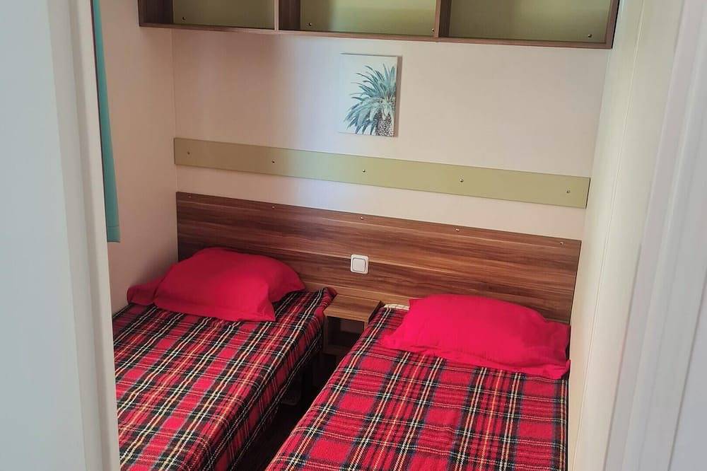 Homerez - Comfortabele bungalow in Angles met zwembad in Angles, Vendée