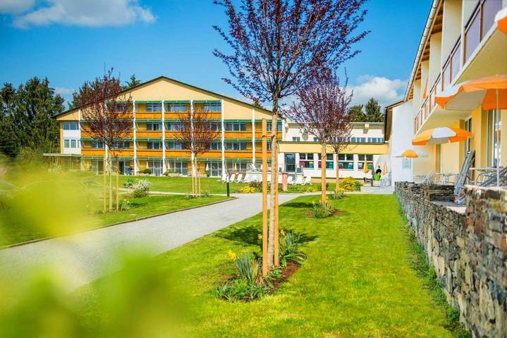 Hotel für 2 Personen, mit Balkon und Whirlpool sowie Terrasse und Garten in Kaindorf