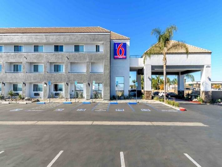 Hotel para 2 personas, con piscina, Se admiten mascotas - 1