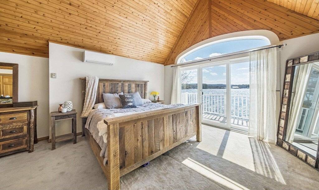 Lake Front Private Home - Winnipesaukee - Gilford Nh in Gilford, Lake Winnipesaukee