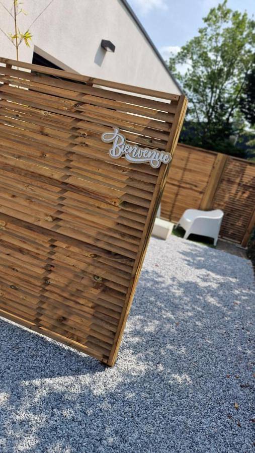 Appartement entier, Le Patio : studio avec extérieur in Saint-Barthélemy-d'Anjou, Région d'Angers