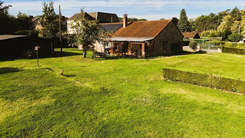 Location de vacances pour 8 personnes, avec jardin et vue dans Godinne - 2