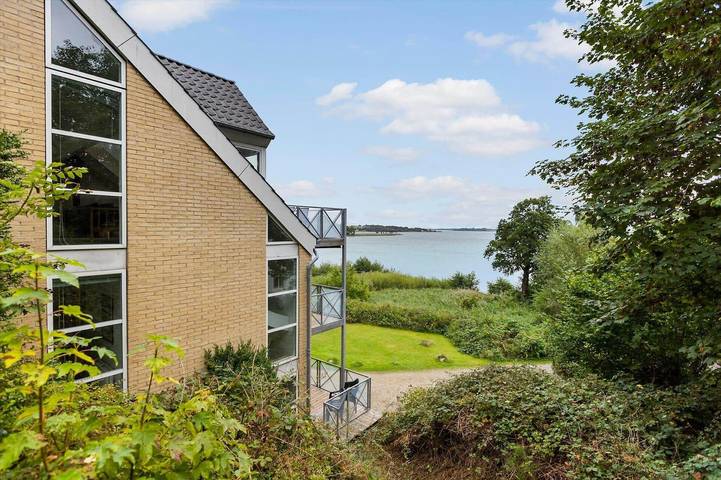 Ferienhaus für 6 Personen, mit Balkon und Whirlpool sowie Terrasse und Sauna in Kruså