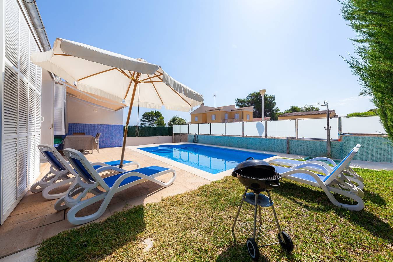 Casa de férias para 7 pessoas com jardim in Playa Son Serra de Marina, Santa Margalida