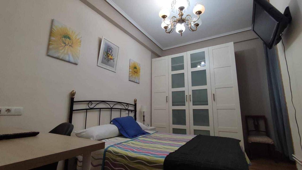 Fliphouse Rooms Pensión⭐ in Bilbao, Biscaye