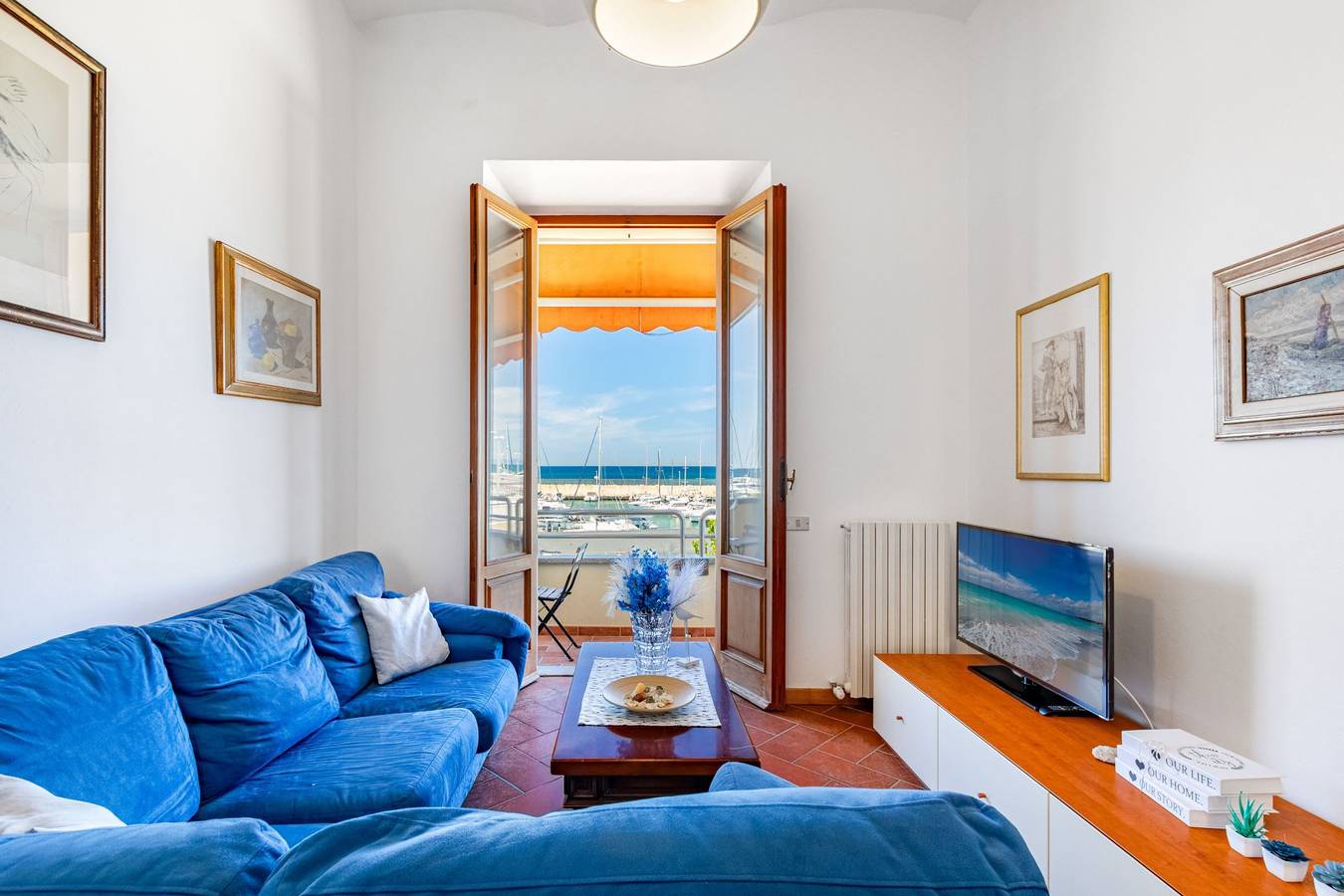 Appartamento intero, Via Della Torre 1 Balcone - Fronte del Porto - Magnifica vista in San Vincenzo, Costa degli Etruschi
