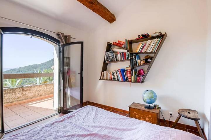 Location de vacances pour 6 personnes, avec jardin à Solliès-Ville - 4