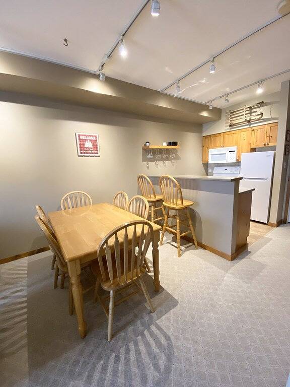 Ganze Wohnung, Getaway to the Mountains in Silver Star