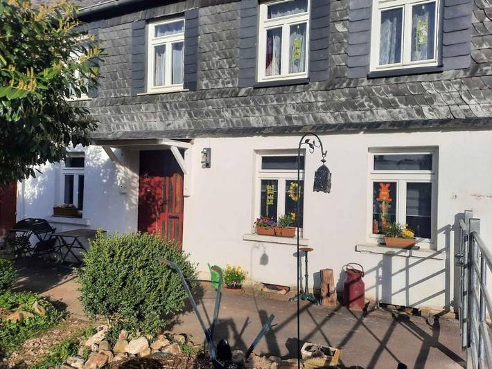 Ferienhaus für 7 Personen, mit Terrasse und Garten