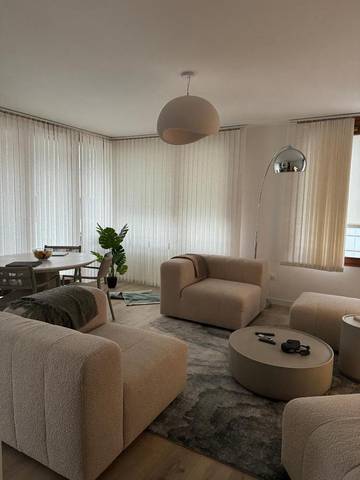 Gîte pour 3 personnes, avec balcon dans La Plaine Saint-Denis