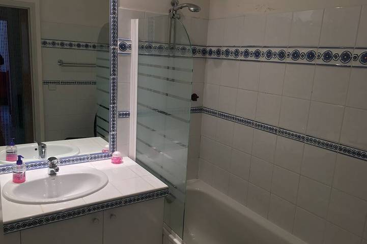 Gîte pour 6 personnes, avec Terrasse ainsi que Jardin et Piscine dans Office De Tourisme De Saint Jean De Luz - 4