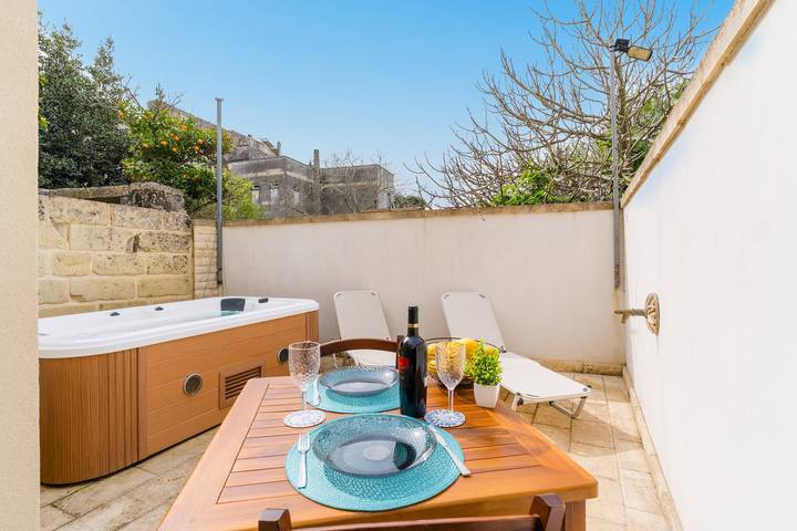 Corte Cochlea Lu Sciardinu Suite for 4 Guests in Cannole, Lecce Province