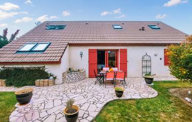 Gîte pour 6 personnes, avec terrasse et jardin à Téteghem