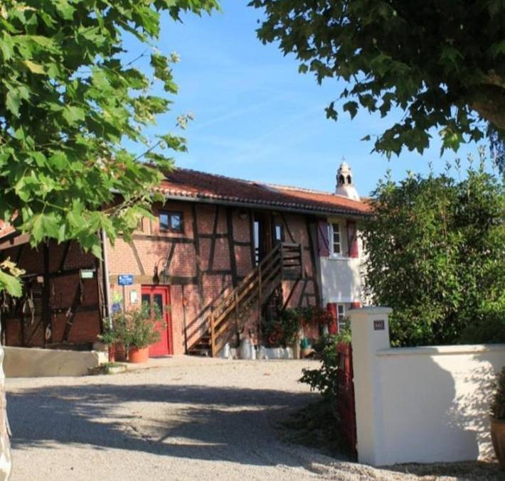 Maison d’hôte pour 2 personnes, avec Terrasse et Jacuzzi ainsi que Jardin et Piscine